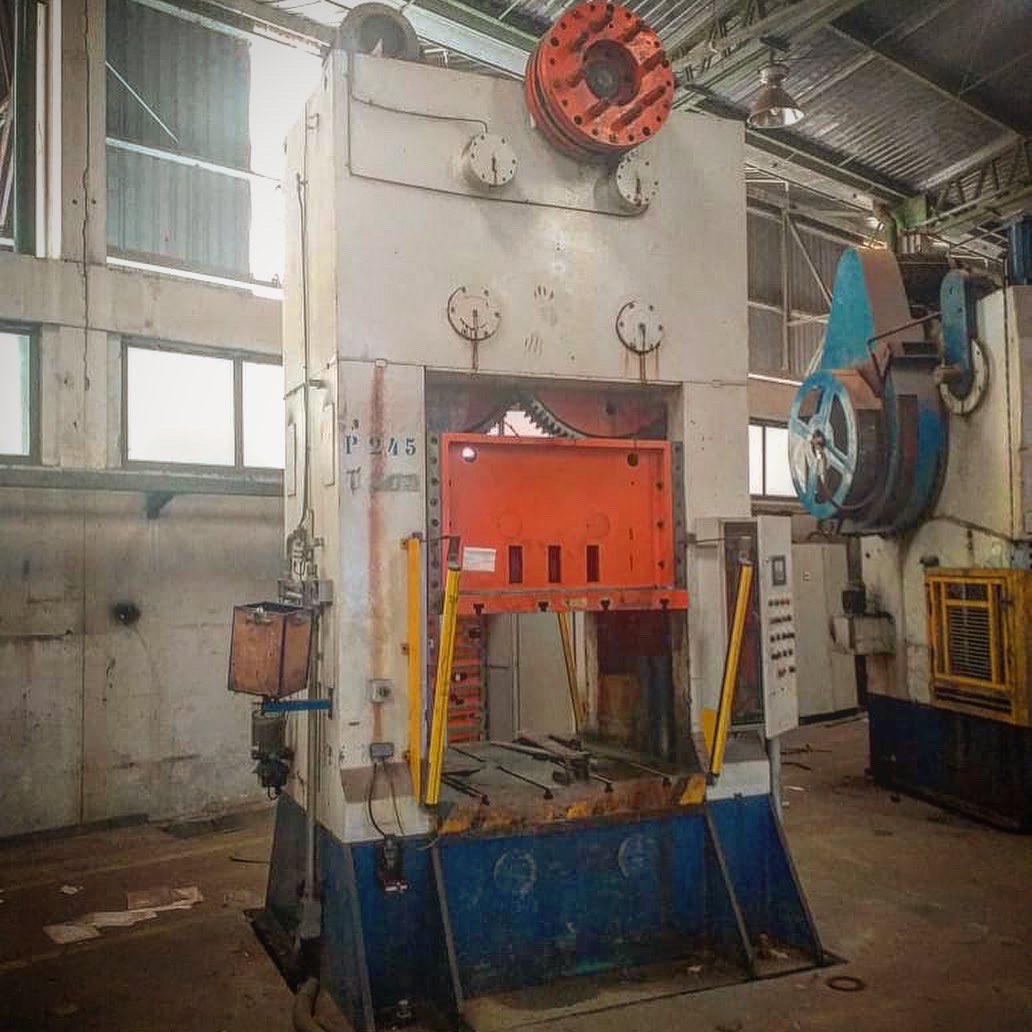 Prensa H.Manhke 250 Toneladas