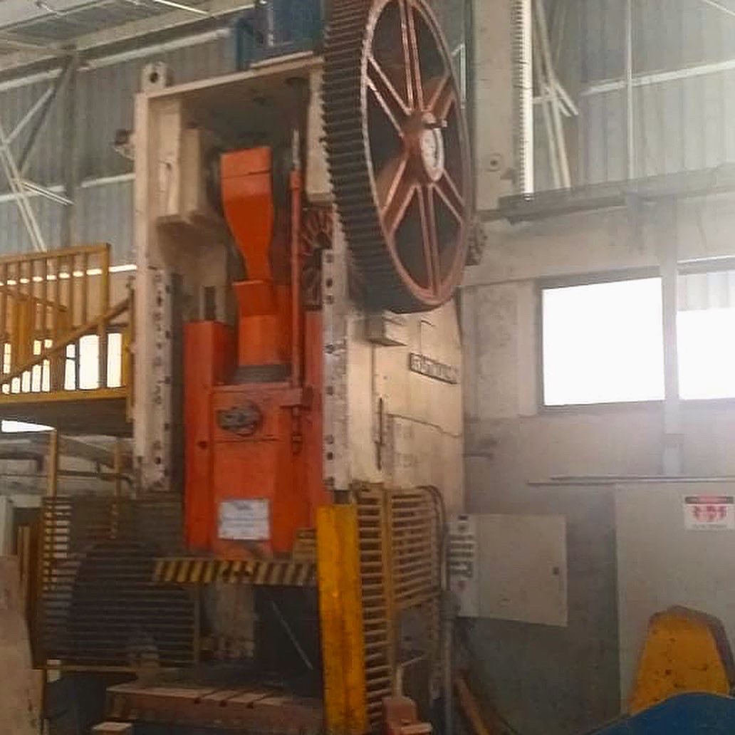 Prensa Gutmann 250 Toneladas