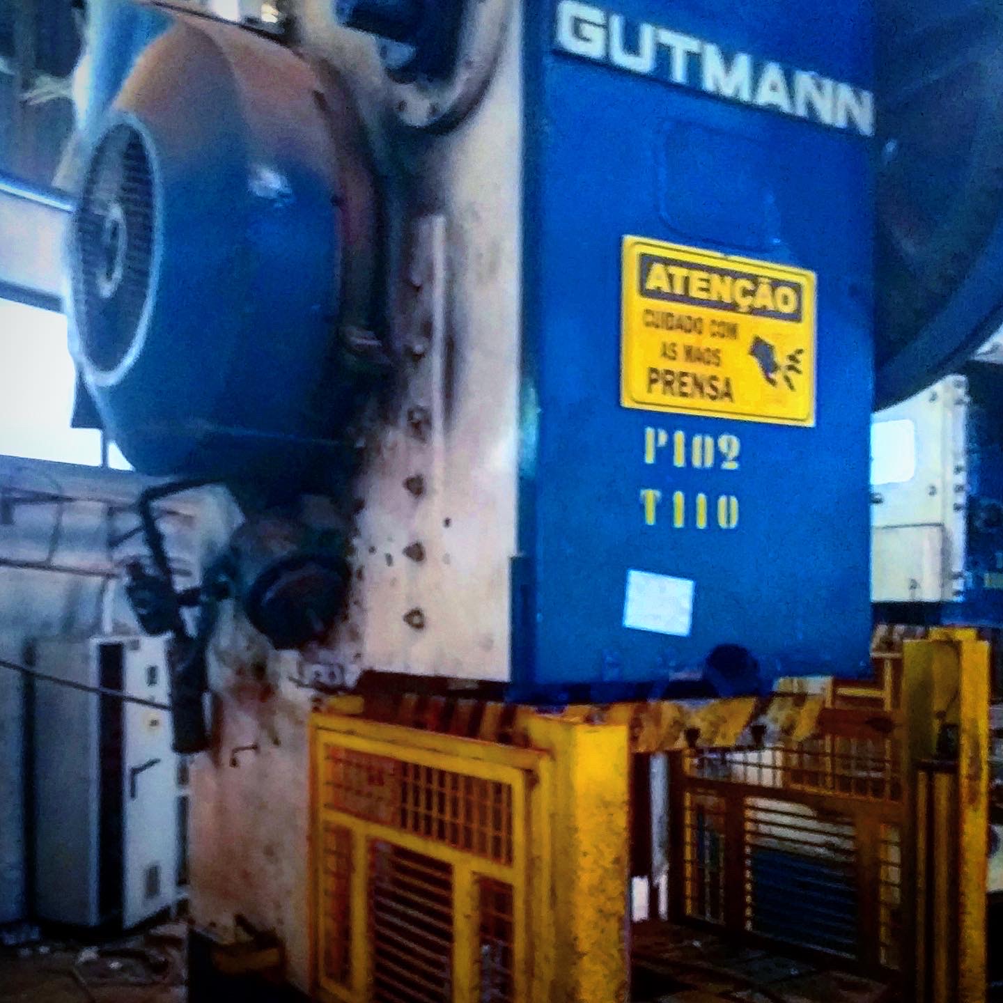 Prensa Gutmann 110 Toneladas